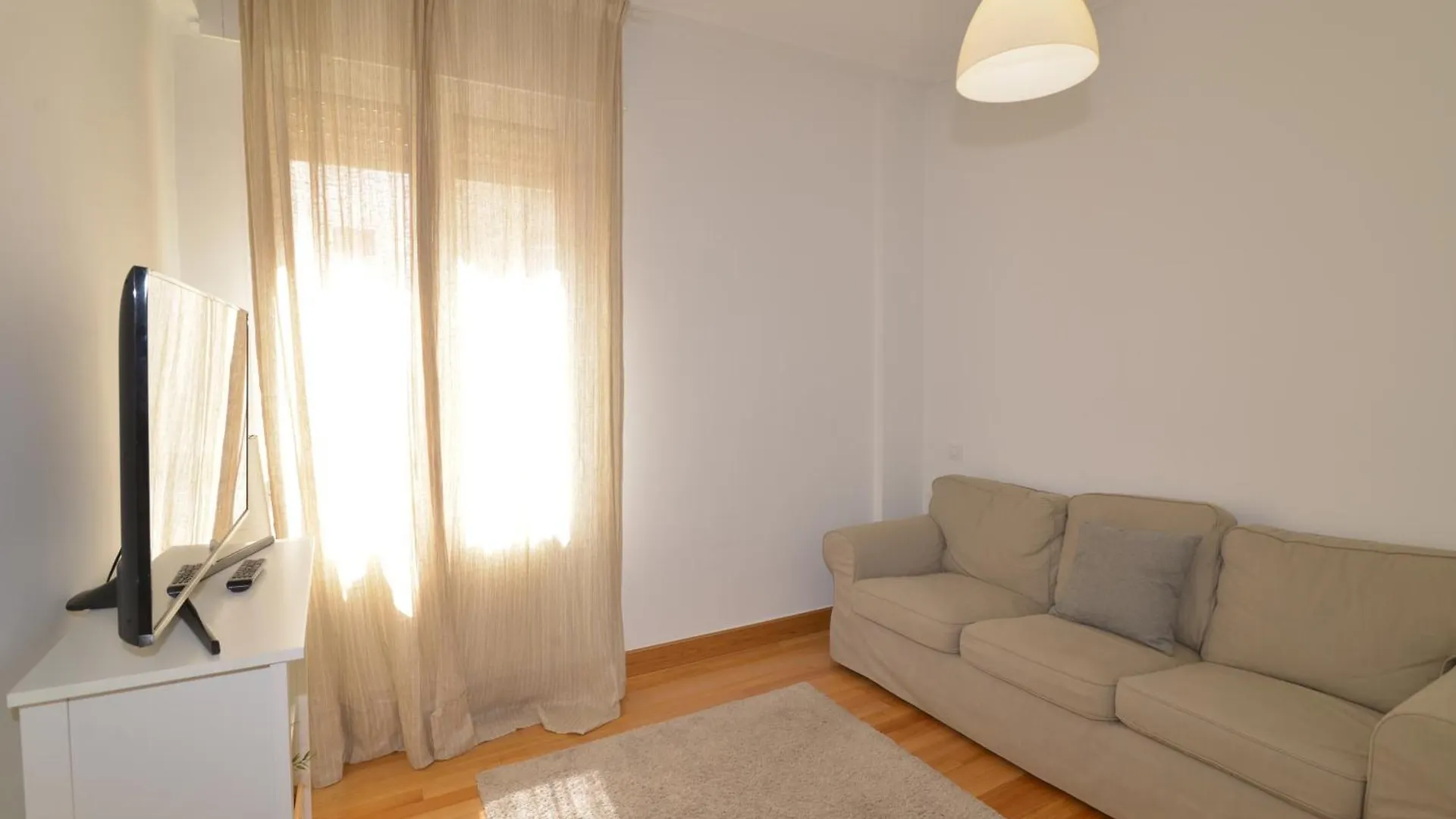 Apartamento En Zona Residencial Cerca Del Guggenheim Bilbao Spagna